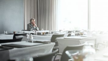 Patronii de restaurante așteaptă măsurile de relaxare. Autoritățile nu au un răspuns clar pentru ei