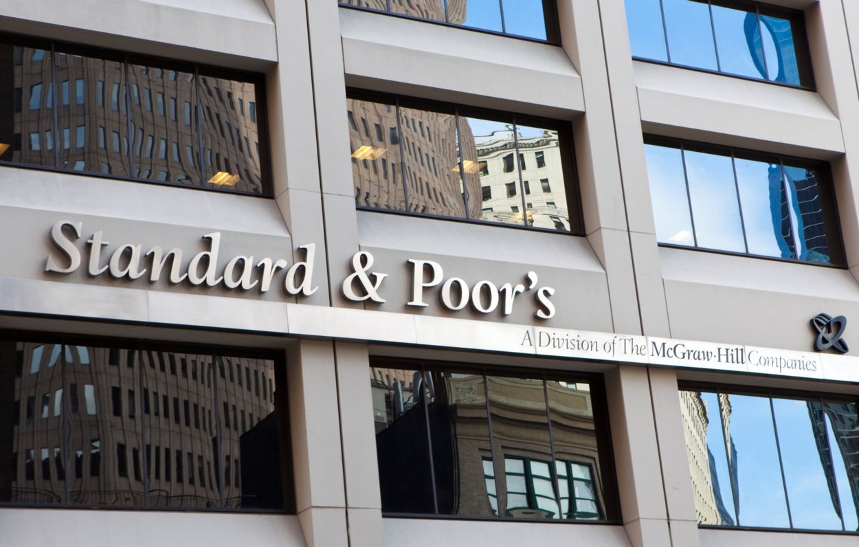 Ziua decisivă. Agenţia de rating S&P dă o notă economiei româneşti