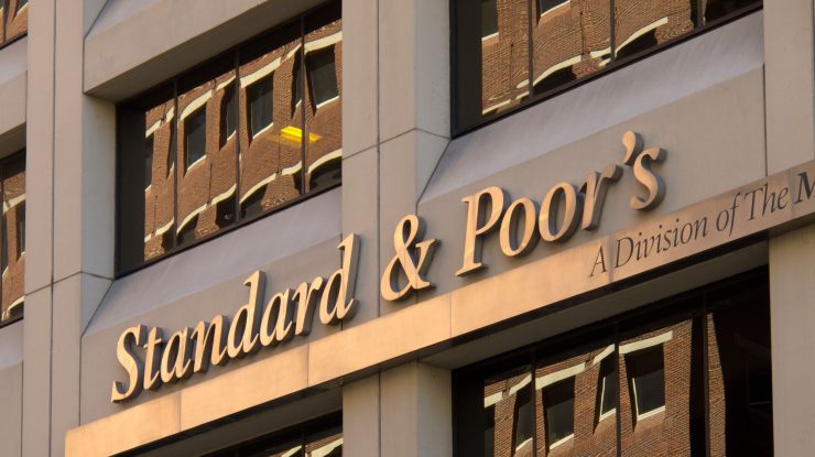 Agenția Standard & Poor’s e de părere că pensiile pot crește cu cel mult 10% în toamnă. Guvernul a promis majorări cu 40 de procente