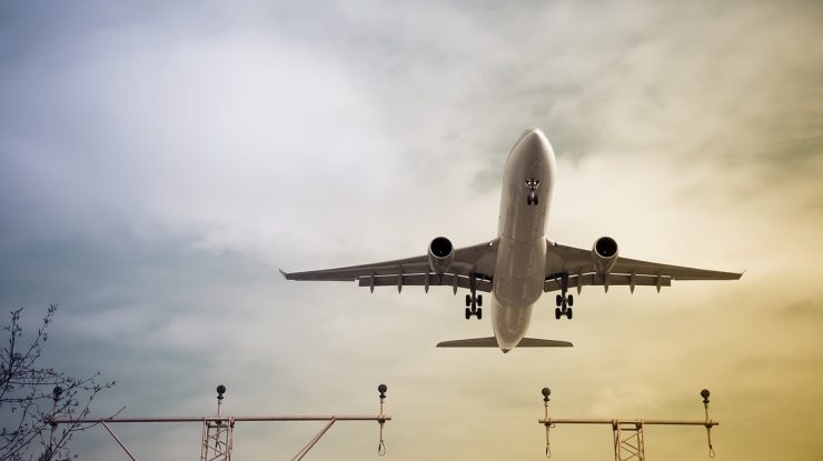 Zeci de români blocaţi în Olanda au fost repatriaţi