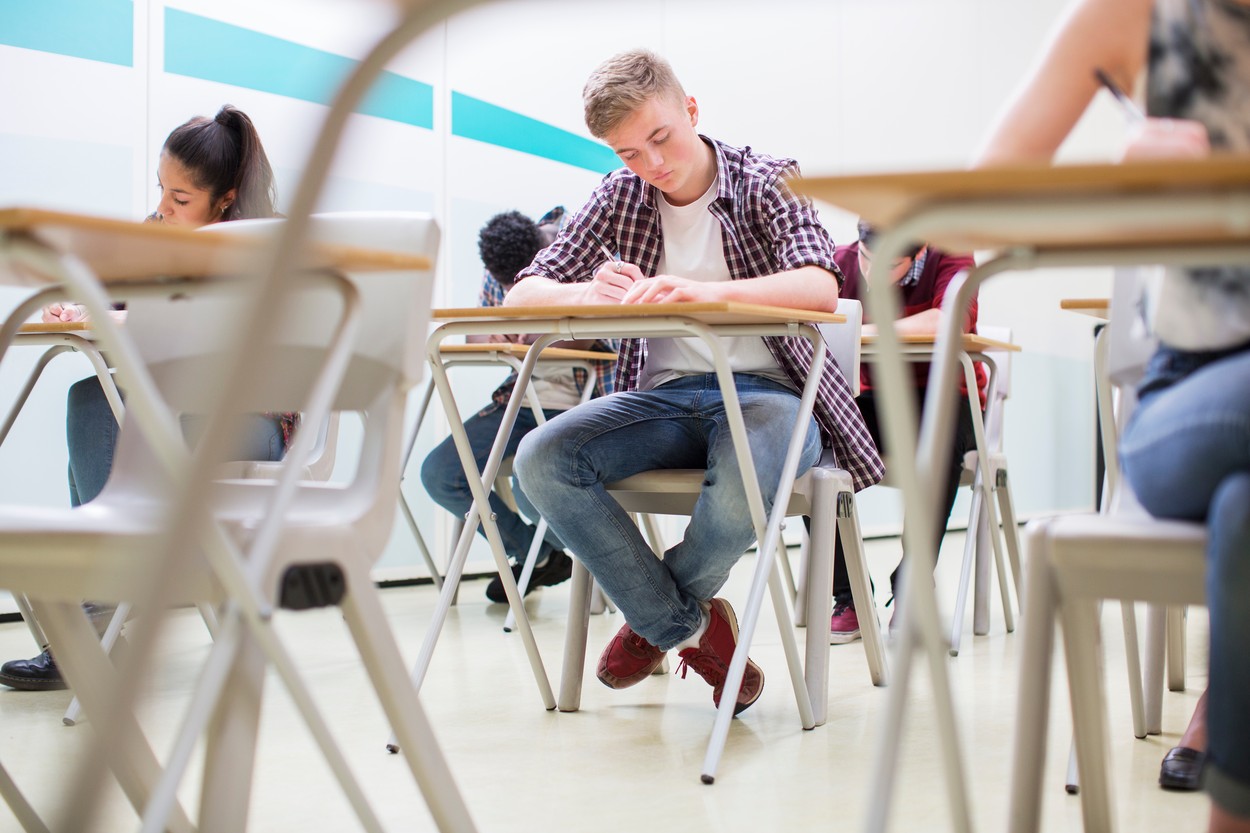 Mâine are loc prima probă de la Evaluarea Națională. Elevii vor susține examenul la Limba și literatura română