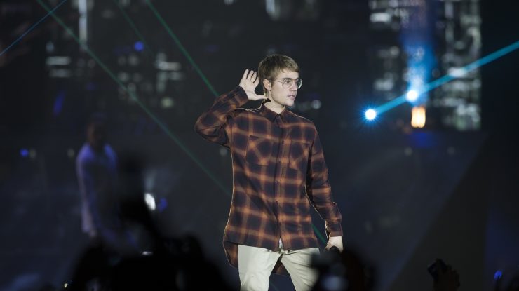 Justin Bieber este acuzat de viol. Cântărețul neagă totul și aduce dovezi