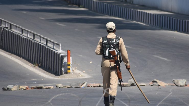 Militarii indieni şi chinezi s-au bătut cu…pietre. 20 de soldați indieni au murit/China nu recunoaște că are victime