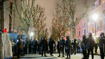 Urmările protestelor violente din SUA: Trump vrea să pună mișcarea Antifa pe lista organizațiilor teroriste