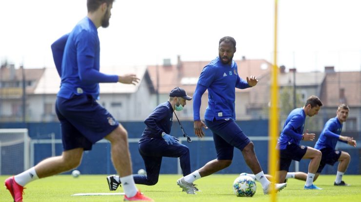 Dinamo a rămas pe ultimul loc din Liga 1, după ce a pierdut şi meciul cu FC Voluntari, scor 0-1