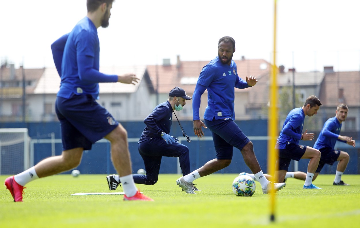 Dinamo a rămas pe ultimul loc din Liga 1, după ce a pierdut şi meciul cu FC Voluntari, scor 0-1