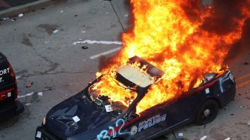 Moartea lui George Floyd, proteste violente. LIVE UPDATE. Cinci polițiști au fost împușcați