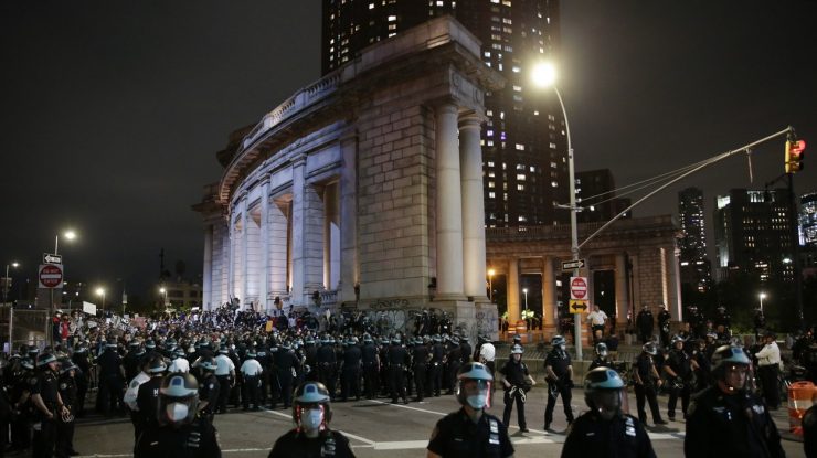 Motivațiile protestelor din SUA vs Europa: „Vorbim despre un context extrem de nefast”