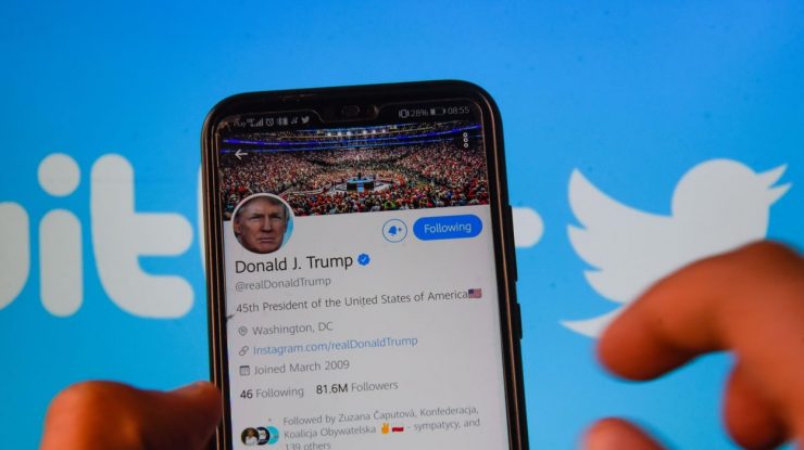 Trump spulberă toate recordurile pe Twitter. Numărul incredibil de postări făcute în doar 24 de ore