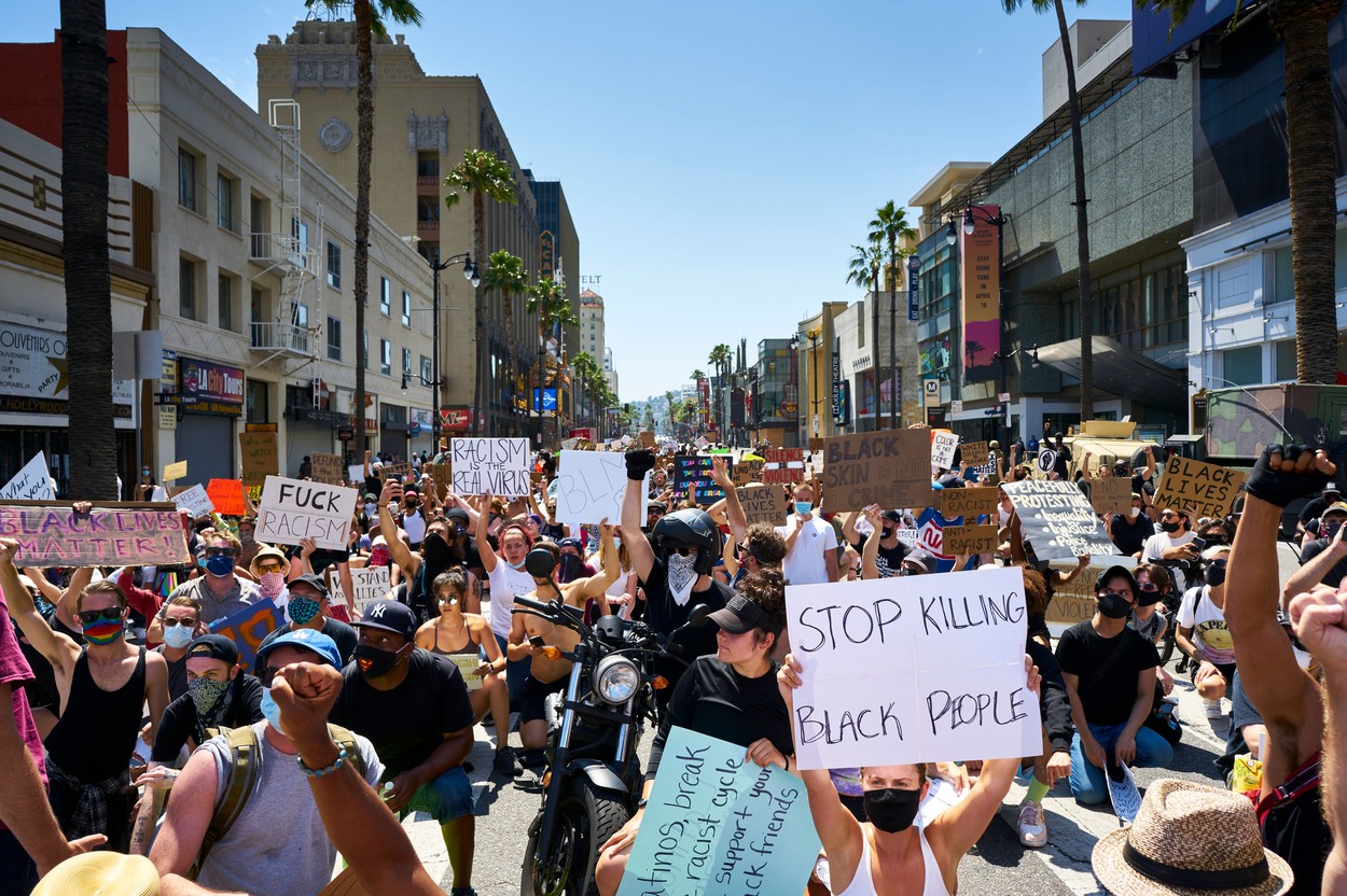 Evenimentele din SUA, amplificate de pandemie? Sociolog: Vine criza socială. Politicienii vor injecta ură și la noi