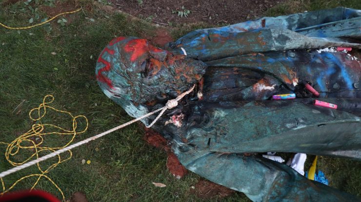 Amenințarea lui Trump pentru cei care vandalizează monumentele: „Fără excepție!“