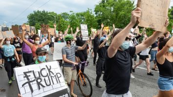 Fostul secretar de stat SUA îl atacă pe Trump cu privire la gestionarea protestelor antirasiste. „S-a distanțat de constituție.”