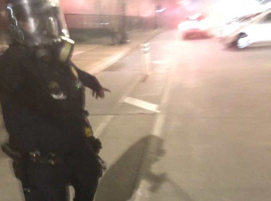 O jurnalistă a orbit pe viaţă, după ce a fost atacată de poliţia din SUA. Mai mulţi reporteri au fost răniți