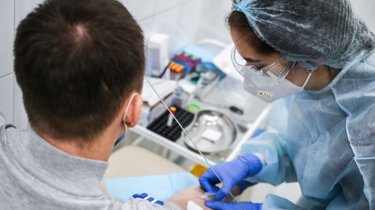 Proba de Matematică de la Evaluarea Națională 2020 nu a fost susținută de toți elevii din Iași. Doi dintre ei sunt internați în spital din cauza COVID-19