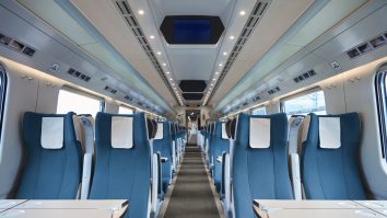 Guvernul Belgiei oferă călătorii gratuite cu trenul pentru rezidenți. Compania publică de căi ferate nu este de acord