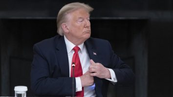 Trump nu e bun la gestionarea convorbirilor telefonice, spun oficialii SUA: „dominat“ de Putin, „abuziv“ cu principalii aliați