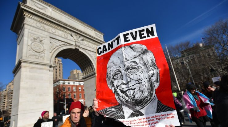 Trump a vrut să-l concedieze pe Secretarul Apărării SUA pentru că nu a fost de acord cu el în utilizarea forțelor armate. Ce l-a oprit pe Trump