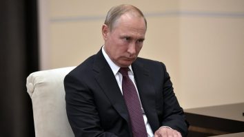 Vladimir Putin nu mai este îndrăgit de popor. 28% dintre ruși, dispuși să protesteze. Care sunt motivele
