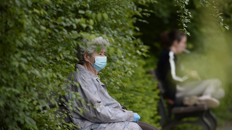 Încă un județ în care ești obligat să porți masca în aer liber