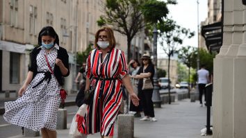 Hotărârea privind măsurile din starea de alertă, aprobată. Ce restricții au fost eliminate