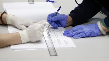 USR cere ca referendumul „Fără penali în funcții publice” să aibă loc în același timp cu alegerile locale