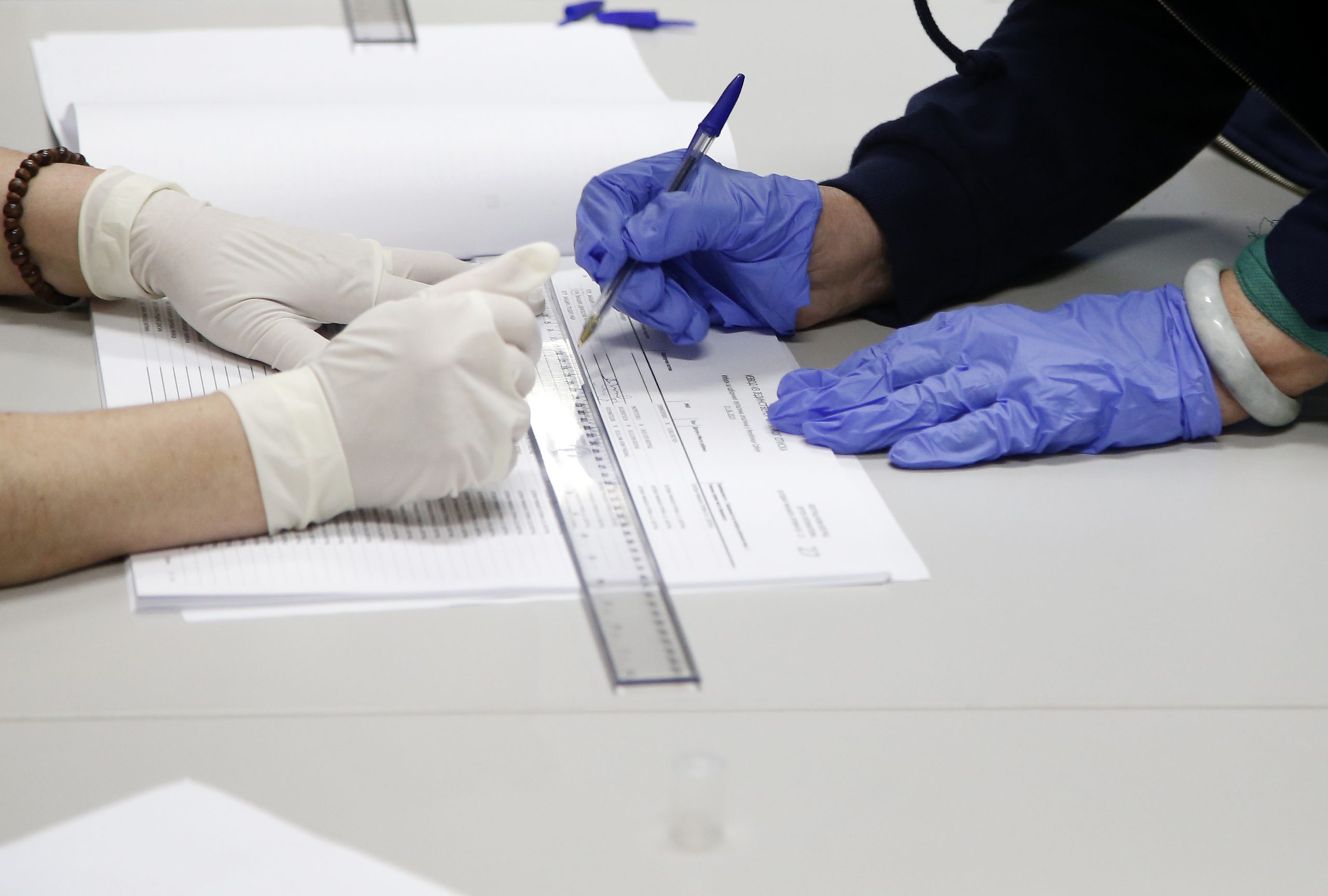 USR cere ca referendumul „Fără penali în funcții publice” să aibă loc în același timp cu alegerile locale