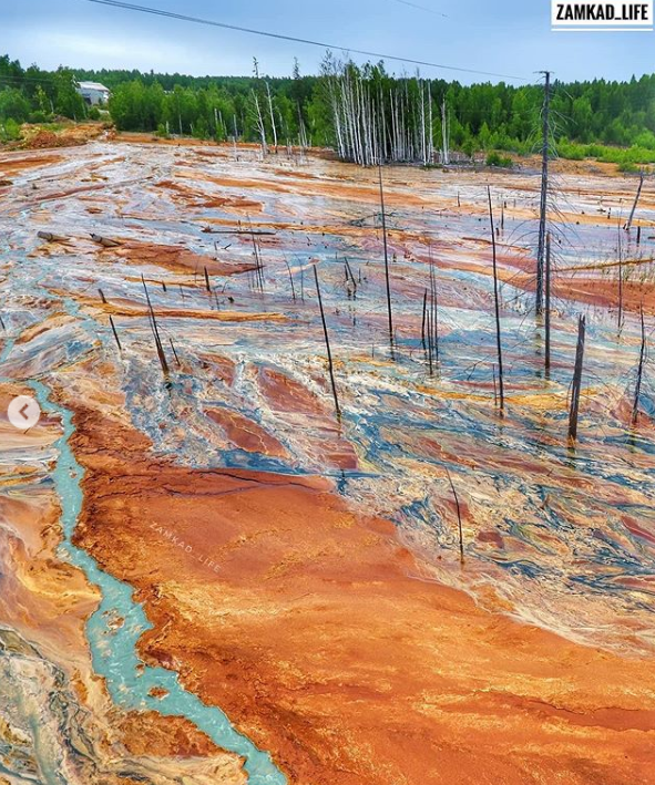O mină de cupru din Ural, inundată. Acidul s-a revărsat în râurile din apropiere VIDEO