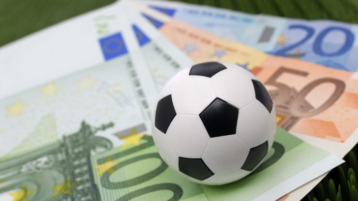 Pandemia de COVID-19 lovește și în salariile fotbaliștilor de la Gaz Metan Mediaș. 8 jucători pleacă