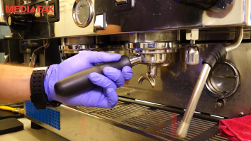 Business deschis în pandemie: Cafenea în București cu experiențe ca în Italia. Cât a costat investiția