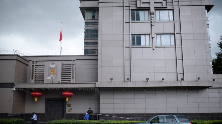 Consulatul de la Houston, centru de spionaj chinezesc. Au furat informații din cercetări medicale valoroase