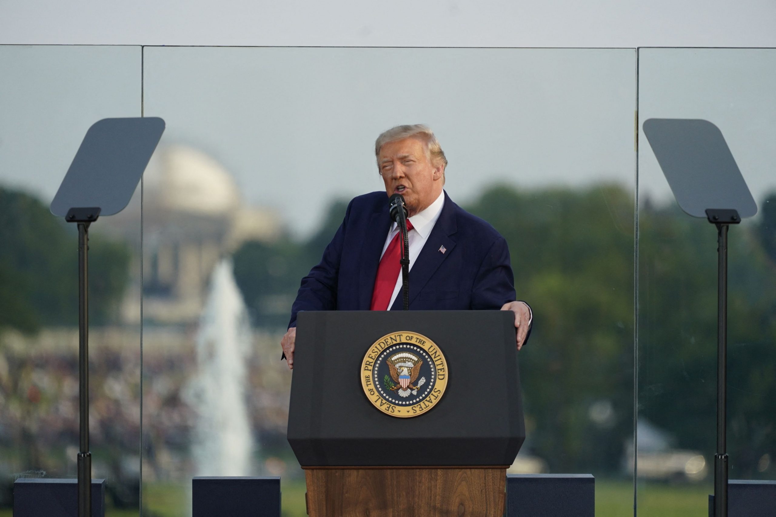 Trump trăiește într-o lume paralelă cu realitatea din America: „99% dintre cazurile de COVID-19 sunt inofensive”