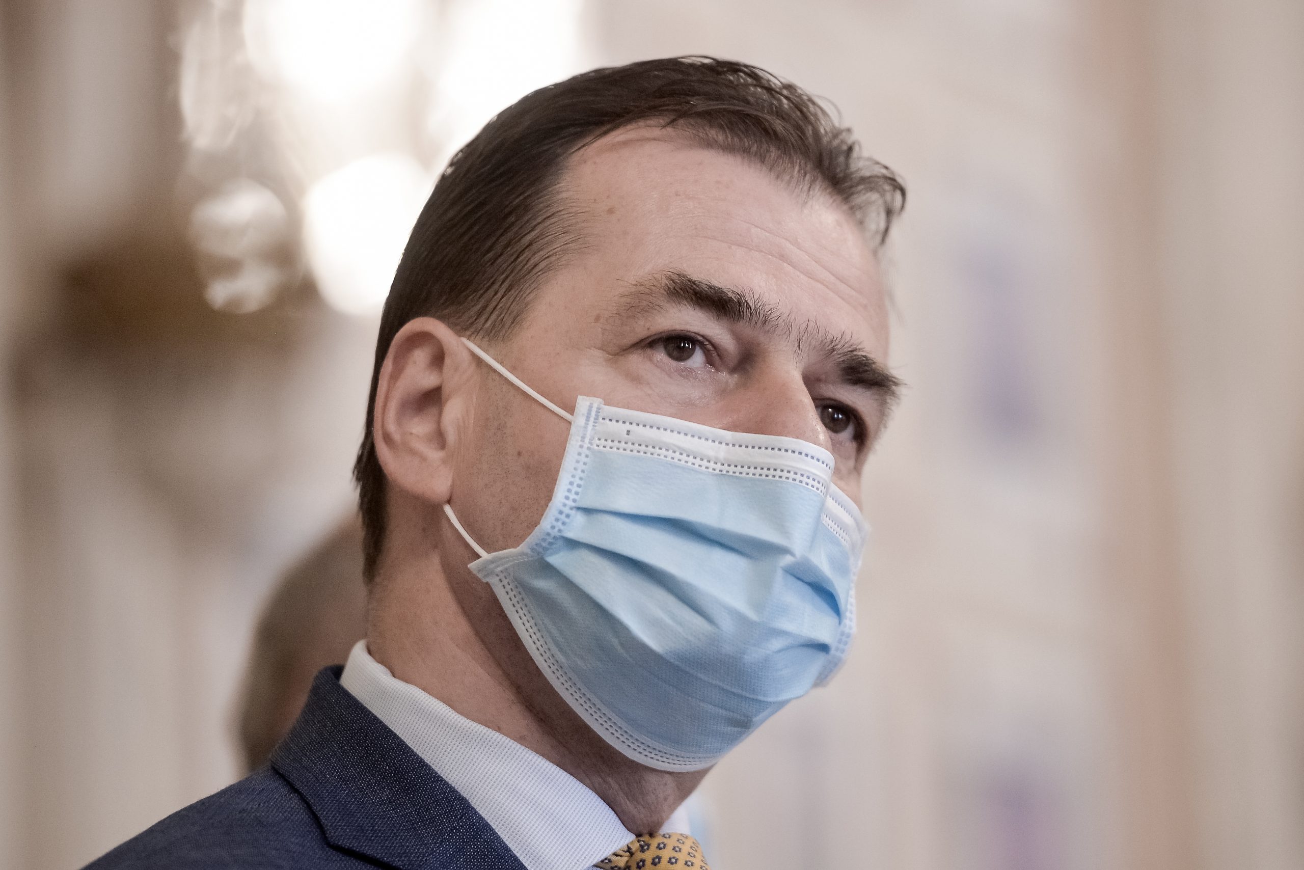 Coronavirus. Orban spune că în 7-10 zile trendul ascendent va fi oprit, medicii îl contrazic