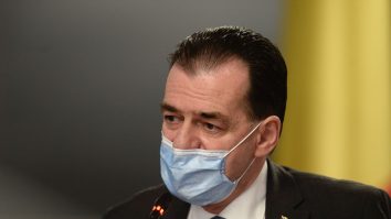 Guvernul Orban vrea să digitalizeze întreaga administrație: „Vor dispărea angajații care nu fac decât să plimbe niște hârtii”