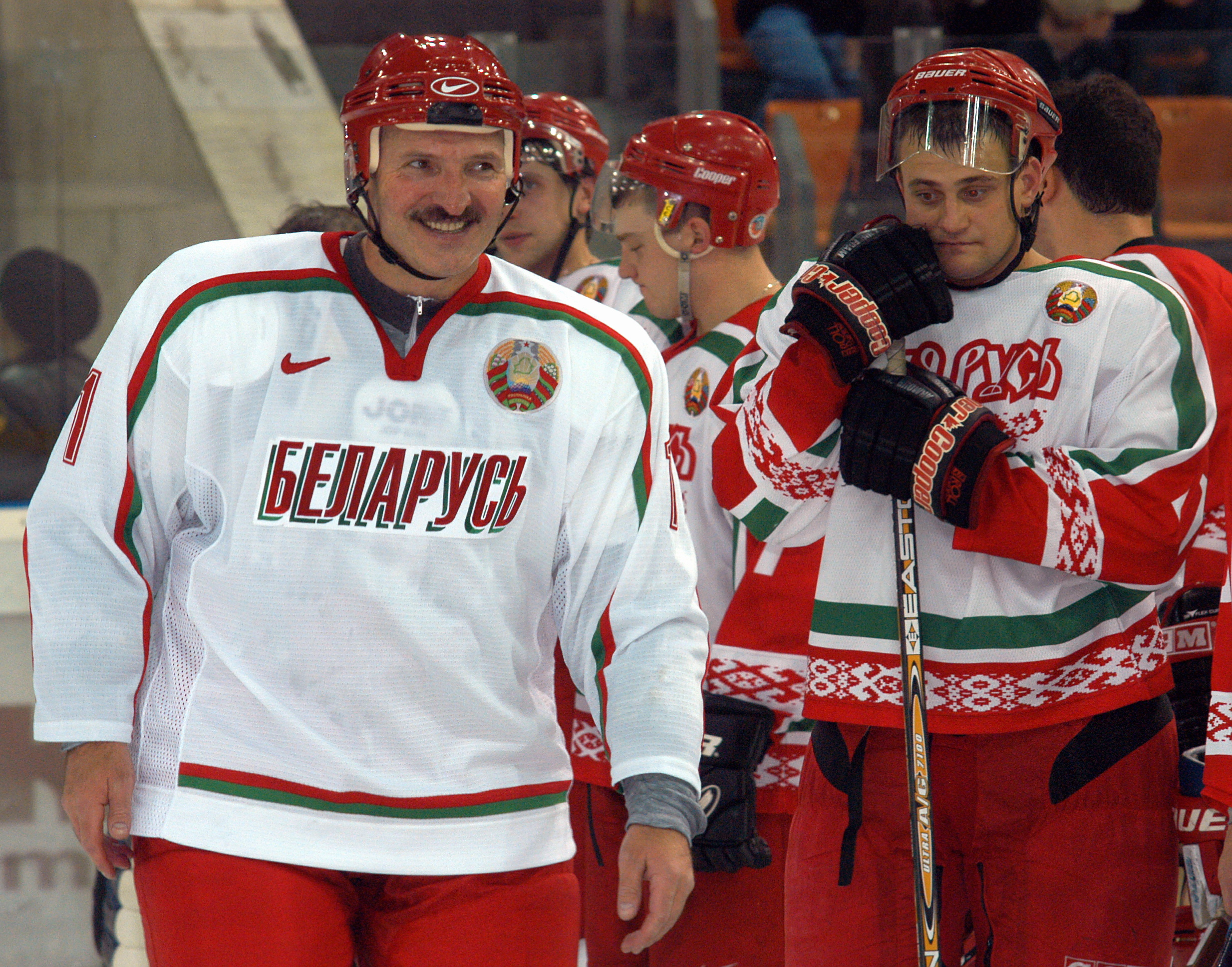 Lupul îşi schimbă părul, dar năravul ba. Lukașenko: „Mai bine să fii dictator decât homosexual”