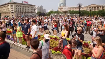 VIDEO 50.000 de ruși au protestat în Khabarovsk. Oamenii au strigat „Putin e un hoț”