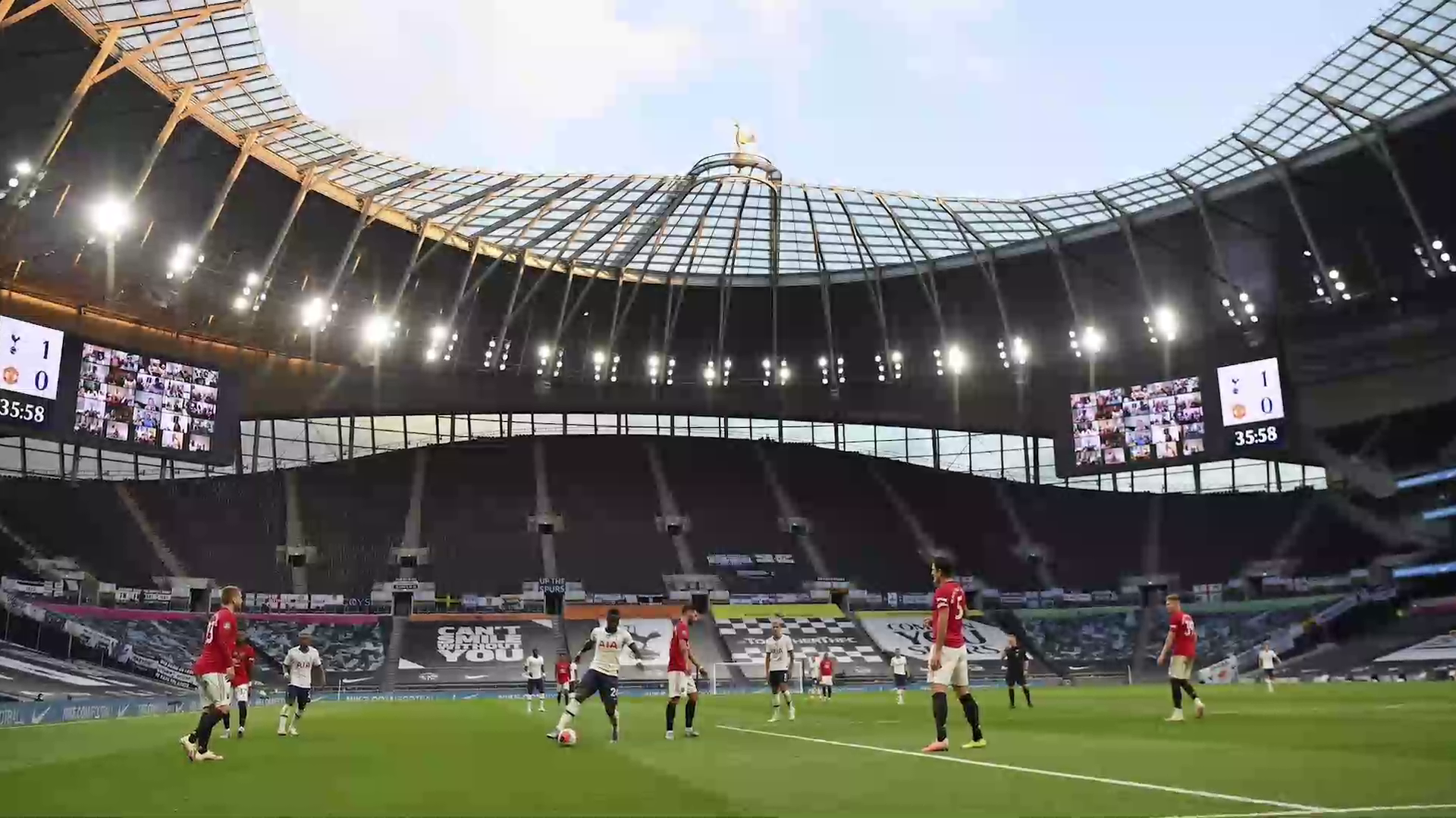 Premier League: Guvernul britanic le va permite suporterilor să revină pe stadioane