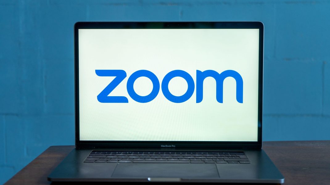 Crezi că videoconferințele de pe Zoom, din pandemie, au fost 100% sigure? Uite ce spune un specialist în securitate cibernetică