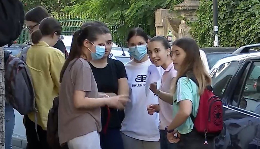 Ruxandra, elevă de 10 la bac, alege să plece în Anglia la facultate: „Vreau să văd cum funcționează alt sistem“
