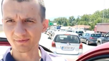 Uite cum a ajuns Cristi în Grecia fără să fie testat