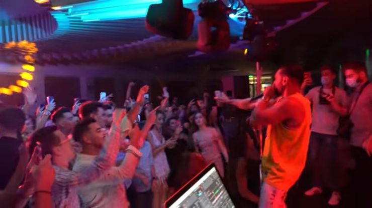 Dorian Popa s-a dat de gol și a postat imagini de la o petrecere într-un spațiu închis, unde nu se respectă regulile