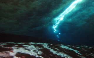 O importantă scurgere de metan, descoperită pentru prima dată sub straturile de gheață din Antarctica