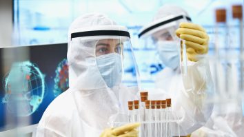 Coronavirus în România LIVE UPDATE 31 iulie. Aproape 1.300 de cazuri noi şi 39 decese raportate astăzi în ţară. Bilanţ actualizat