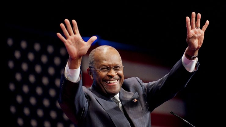 Herman Cain, fost candidat la președinția SUA, a murit de Covid-19. Înainte să fie infectat, a participat la un miting electoral organizat de Trump