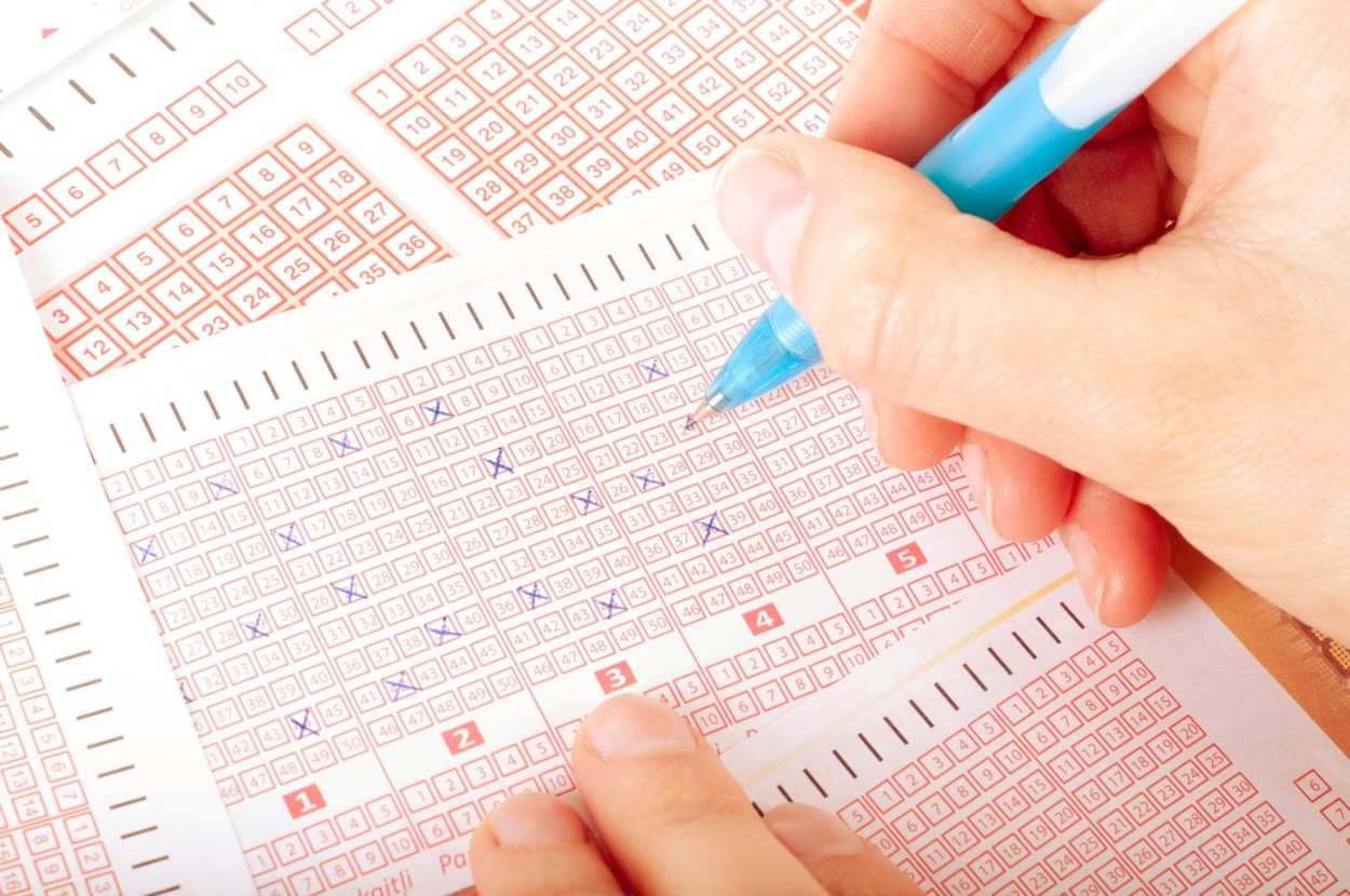 Marele premiu la loto 6/49 a fost câștigat. O persoană din Botoșani e mai bogat cu peste 902.000 de euro