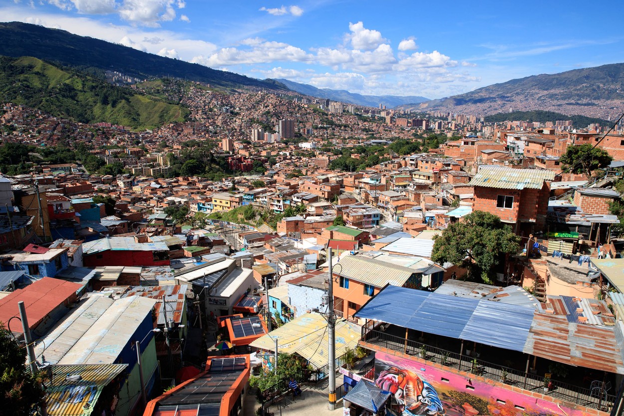 Cum se fac regulile în Columbia pe timp de pandemie? Cei care nu se supun sunt uciși