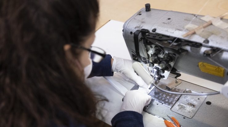 Românii n-au stofă de angajați bine plătiți? Acuzațiile muncitorilor din două fabrici belgiene cu sedii la Iași și Fălticeni