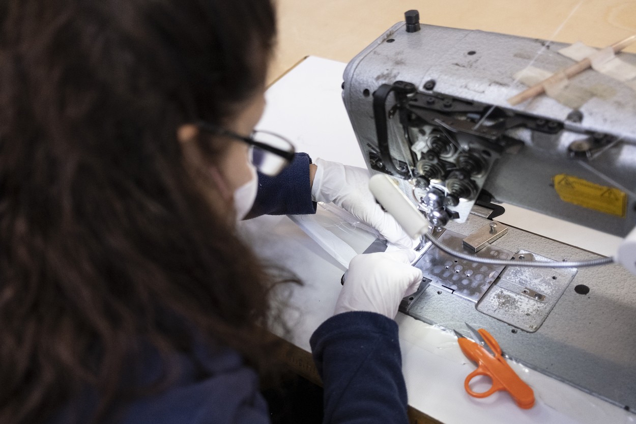 Românii n-au stofă de angajați bine plătiți? Acuzațiile muncitorilor din două fabrici belgiene cu sedii la Iași și Fălticeni