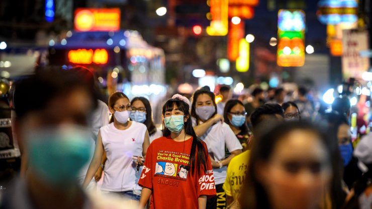 OMS: Creşterea cazurilor de Covid-19, rezultatul nerespectării regulilor de către tineri