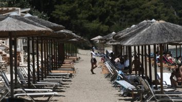 Vacanța arată altfel în vreme de epidemie. La ce să te aștepți dacă mergi în Grecia