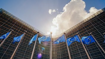 Uniunea Europeană condiționează alocarea fondurilor în funcție de situația statului de drept și combaterea corupției